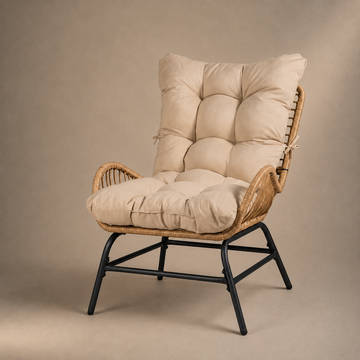 Fauteuil inclinable en osier & coussin matelassé