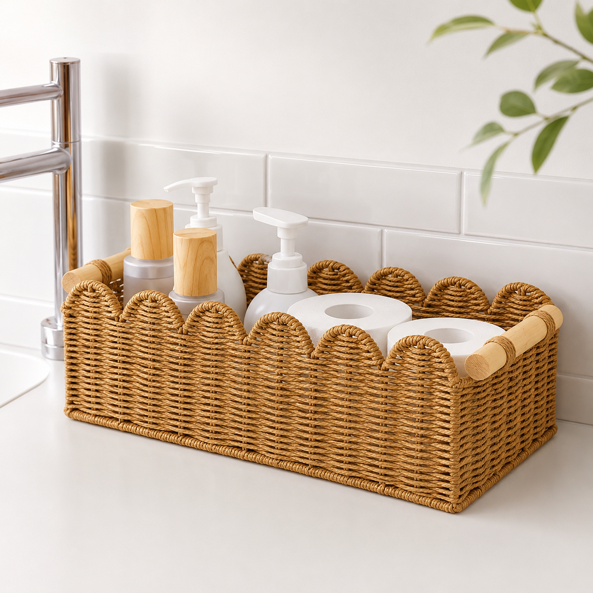 Panier rangement en osier a bord festonné