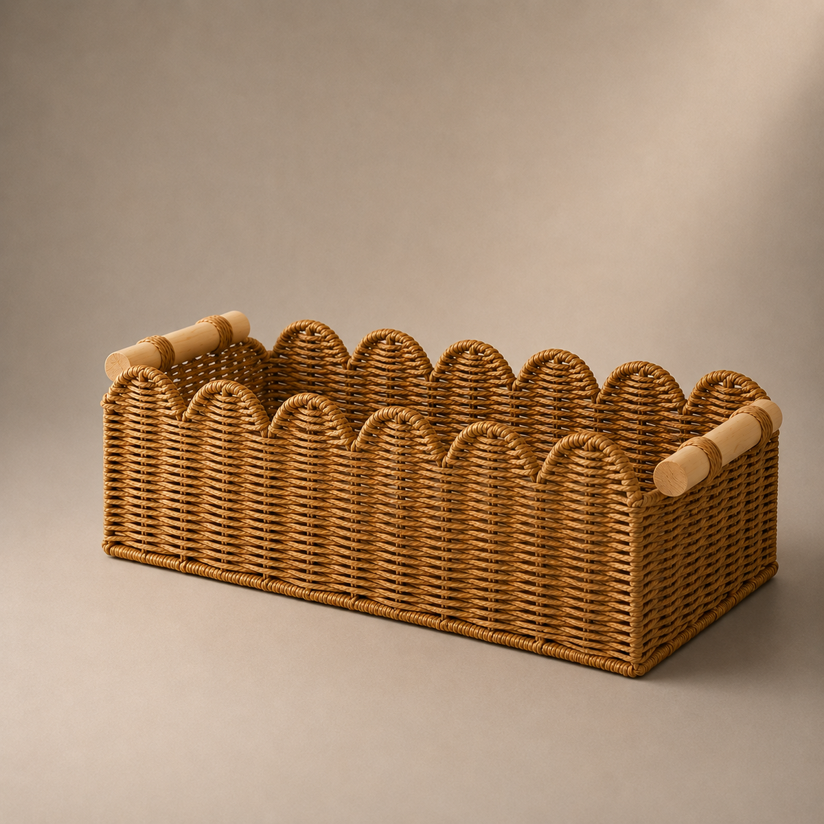 Panier rangement en osier a bord festonné