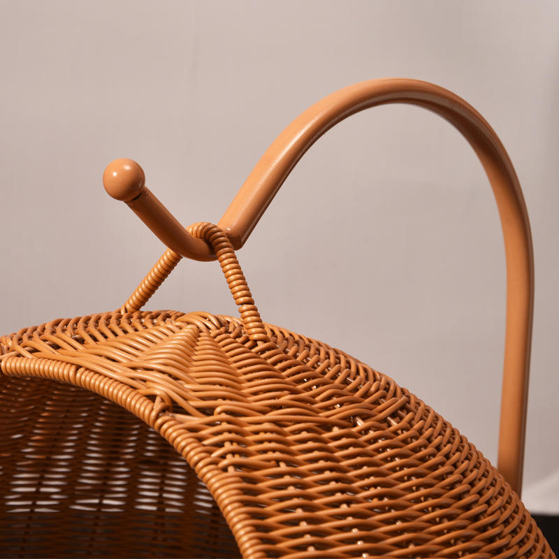 Panier pour chat suspendu en osier